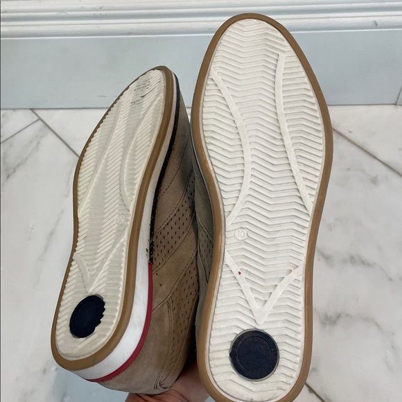 Thomas and Vine Men’s Size 10 Stone Beige Color Suede Perforated Oxford Shoes - Picture 8 of 10